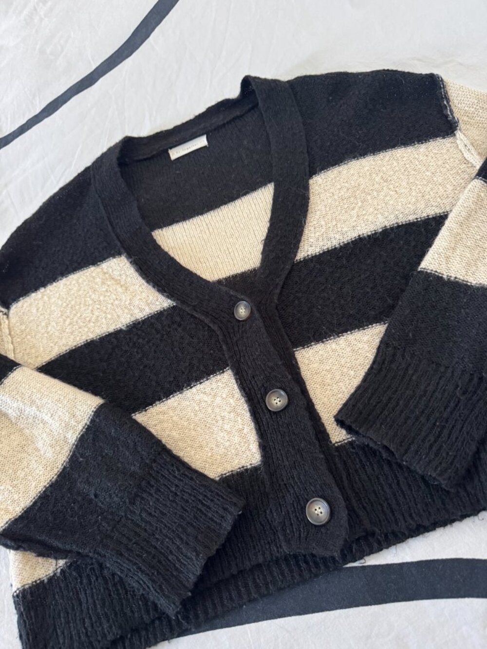 By Together Black Cream Striped Cropped Cardigan Sz M/L - Picture 2 of 6